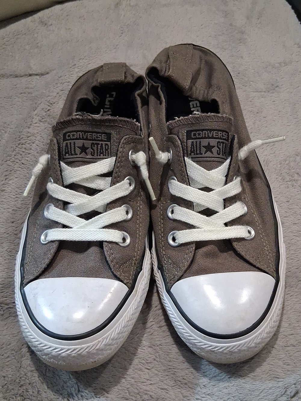 Ladies Converse Low-Top Sneakers - Gray with White Laces